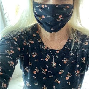 Brand new Adorable Top & Mask Set